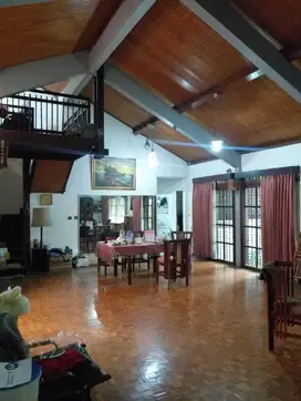 Dijual Rumah 2 Lantai Sudah SHM Pasteur, Bandung