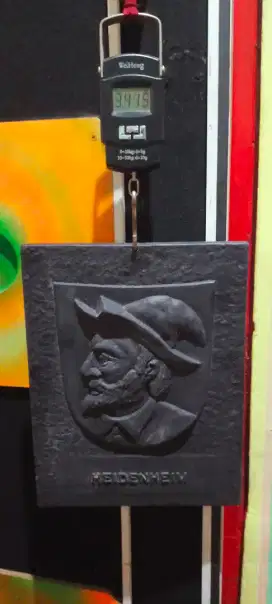 lukisan besi murni