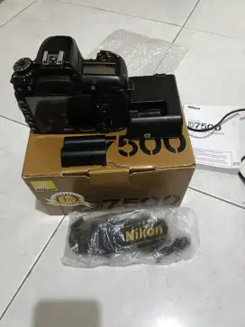NIKON D7500 BODY ONLY