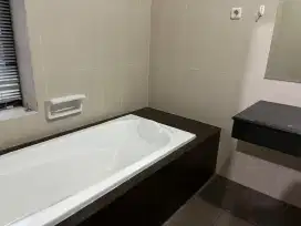 Sewa rumah Dekat LRT Raffless Hills Cibubur