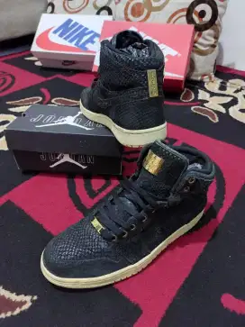 Nike Air Jordan AJ1 Pinnacle size 44.5