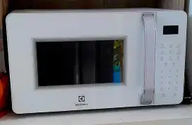 Microwave Electrolux Bekas Pakai Sendiri