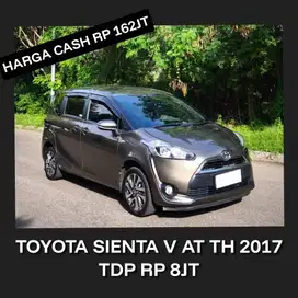 TOYOTA SIENTA V AT TH 2017