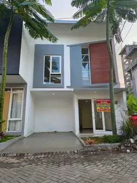 Dijual cepat rumah villa dekat jatim park 2 panderman