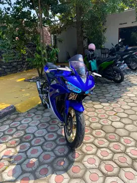 Yamaha R25 ss lengkap