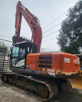 Dijual Excavator Hitachi ZX200-5G Tahun 2021