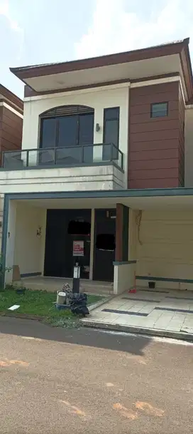 Dijual Rumah Sudah Renovasi Rapih Siap Huni di Gracia Lavon Swancity