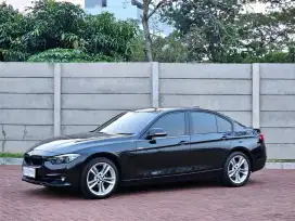 LOW ODO BMW 320 Sport Shadow 2019