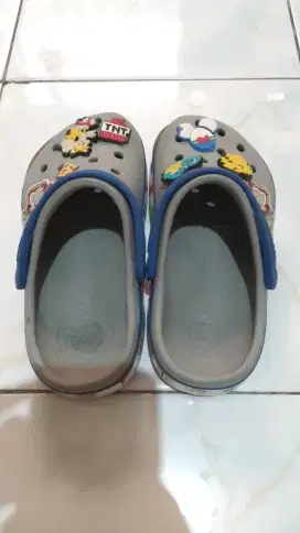 Sandal crocs anak ukuran J 1