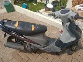 Di jual motor spin 125 tahun 2010
