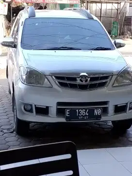 Dijual cepat  mobil Avanza 2011