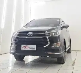 TDP 65 jt Toyota Innova Venturer 2.4 AT diesel 2020 hitam tgn 1 bagus