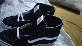 Sepatu Vans SK8 hi original ukuran 42/43