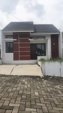 Rumah Villa di Jatihandap Cicaheum rasa Dago dekat Arcamanik Padasuka