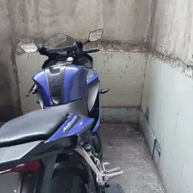 Di Jual Cepat Yamaha R15  Pemakaian Pribadi tangan pertama