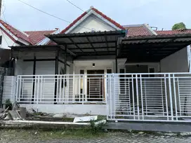 Disewakan Murah Rumah Siap Huni di Pondok Mutiara