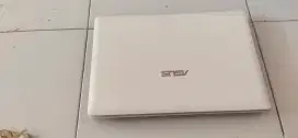 Laptop asus matot