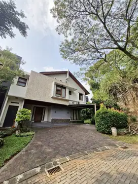 DIJUAL RUMAH FULL FURNISHED BANGUNAN MANDIRI BSD CITY