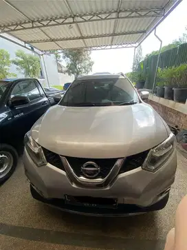 Nissan Xtrail 2015 - Silver KM rendah