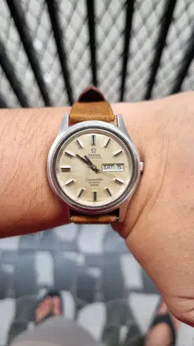 OMEGA Seamaster Cosmic 2000 Day/Date Cream Dial Automatic