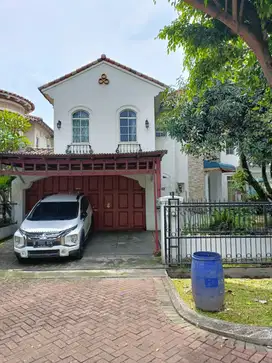 Rumah Hoek Cakep SHM Siap Huni di Lippo Karawaci Utara Tangerang