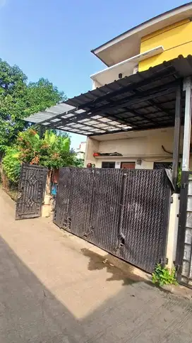 Dijual Rumah Strategis 2 Lantai di Mustikajaya Bekasi