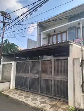 Dijual rumah 2lantai akses 2mobil lokasi duren tiga jak-sel