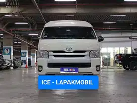 Hiace 2.5 Commuter 16Seat Manual Tahun 2022 Pajak Panjang