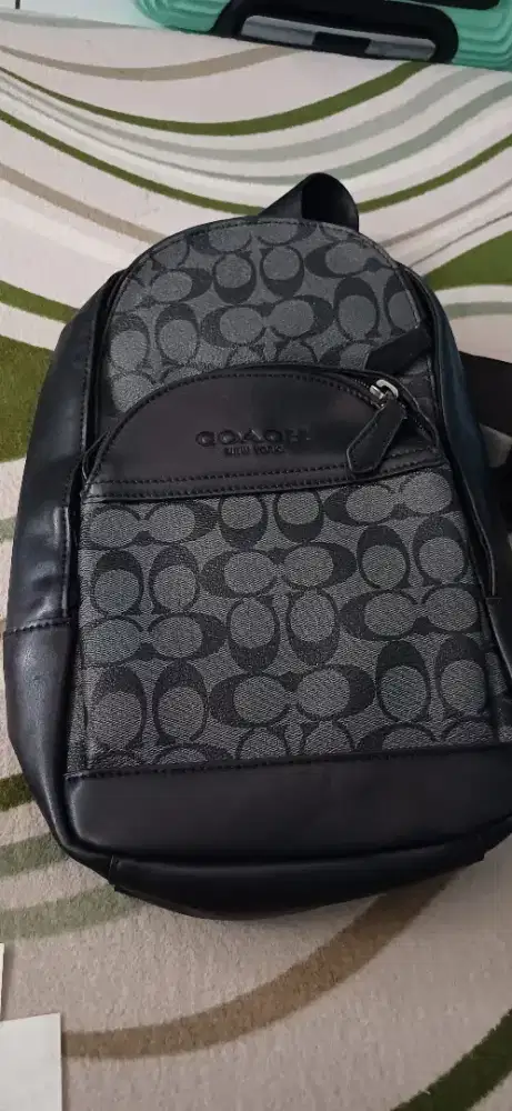 coach sling bag