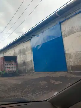 GUDANG TANJUNGSARI STRATEGIS, LISTRIK 4400 W