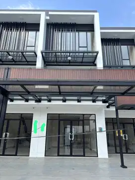 DISEWAKAN! RUKO BARU 3 LANTAI HADAP JALAN KAWASAN GADING SERPONG