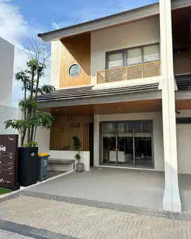 Dijual Rumah strategis di kota harapan indah  Bekasi Utara