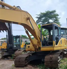 Dijual Excavator Komatsu PC200-7