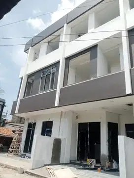 Ruko Kemayoran  Plus Tempat tinggal 3 lantai Jakarta pusat