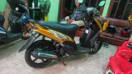 Mio kuning / gold