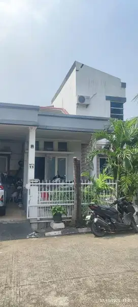 Rumah Hook di Harvest City Cileungsi