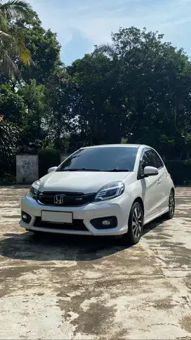Honda Brio RS CVT Matic Low KM Putih 2017 Kredit / Cash
