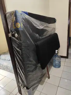 Dipan Tempat Tidur Ukuran 160 x 200