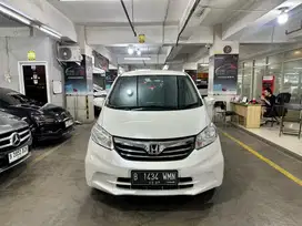 (KM 90 Ribu) Honda Freed Matic SD 2013 / 2014 PSD E AT