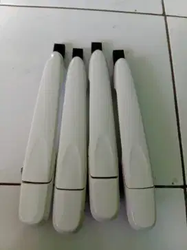 Di jual handle pintu avanza