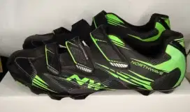 Sepatu sepeda MTb big size 47 (30.5)