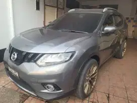 NISSAN X-TRAIL XTRAIL X TRAIL 2,5 AT 2016 BEKAS MURAH MULUS