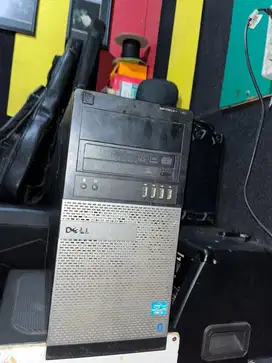Dijual pc Dell + monitor Dell 3:4 murah 1.8jt