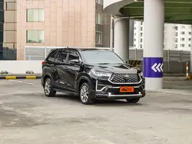 Toyota Kijang Innova Zenix Q TSS Modelista Hybrid 2023 hitam automatic