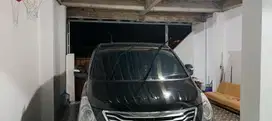 Hyundai H-1 2014 Bensin