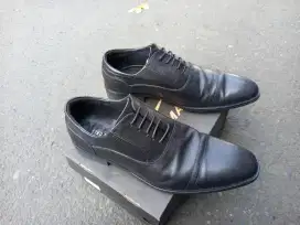 Sepatu pantofel gino mariani ori size 41