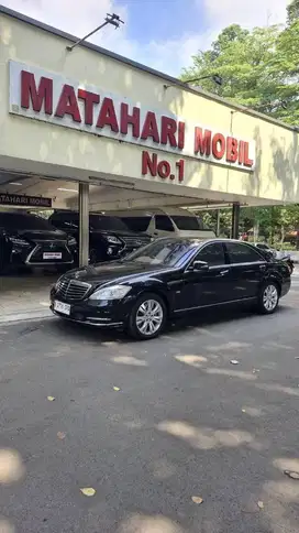 S 500L [ W211 ] 5.5 V8 Hitam Nik 2011