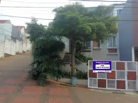 Dikontrakan Rumah Hook diCluster 10mnt keUniversitas Widyatama Bandung