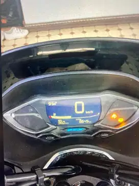 Honda PCX 160 Black like new