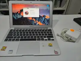 Macbook Air 11 inch 2015 bekas RAM 4 GB 128 GB SSD